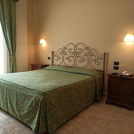 Hotel Primavera Dell'Etna 제프라나에트니아 외부 사진