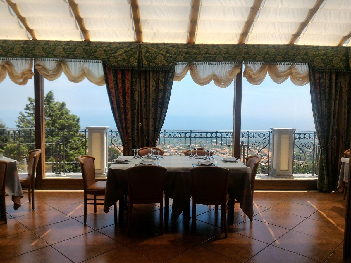 Hotel Primavera Dell'Etna 제프라나에트니아 외부 사진