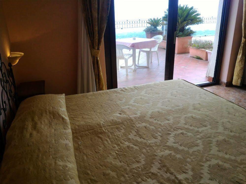 Hotel Primavera Dell'Etna 제프라나에트니아 외부 사진